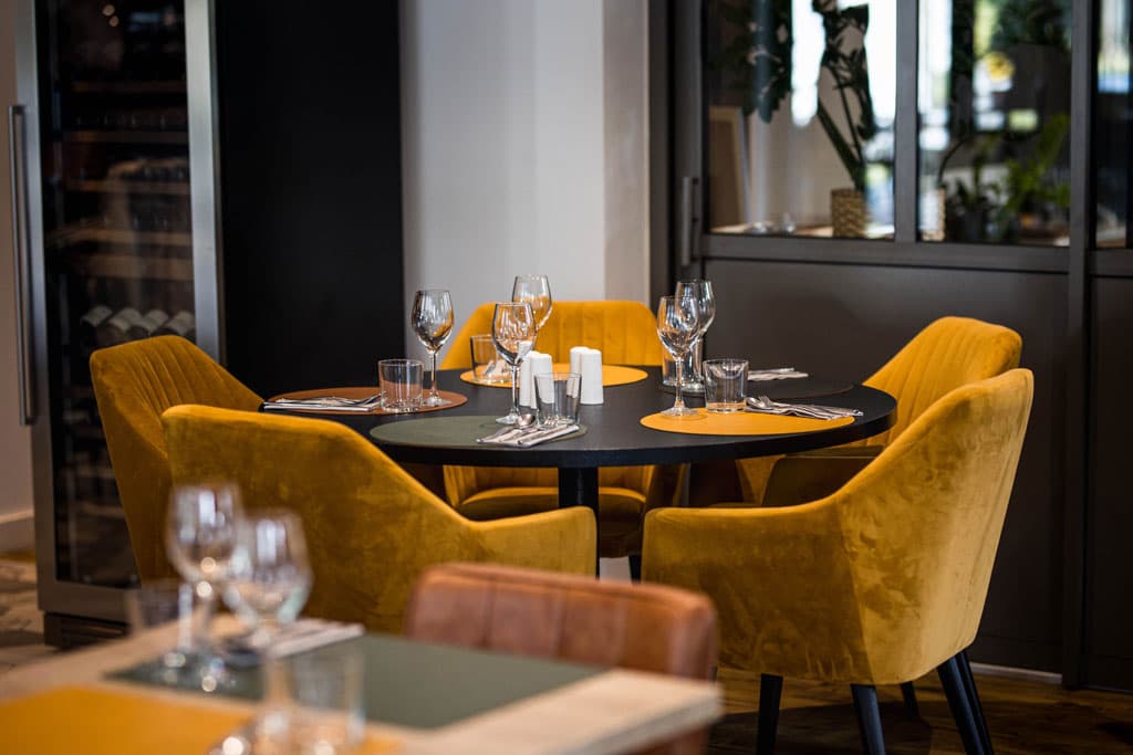 Empresa de venta de mobiliario para hostelería en Sanxenxo